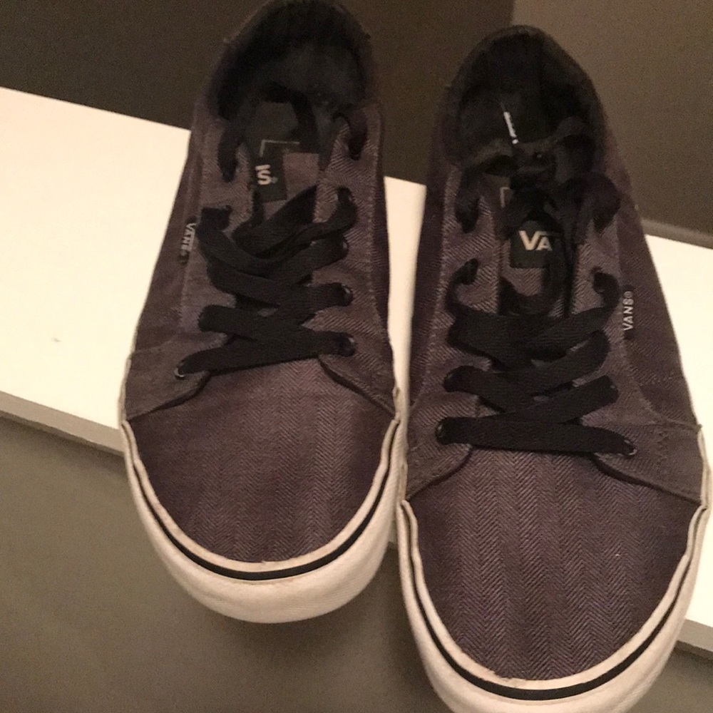 Vans - Picture 7 of 7